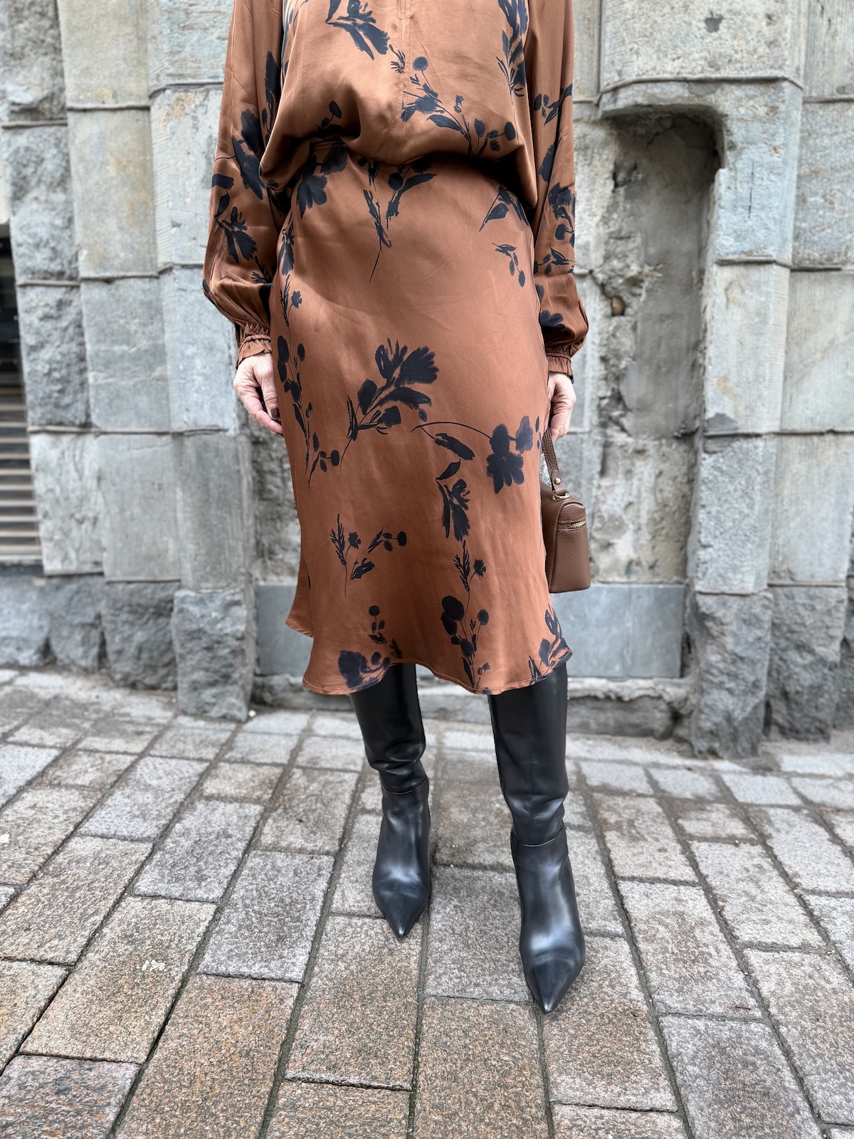 Vava kukkakuvio hame; punertavanruskea - Image 2