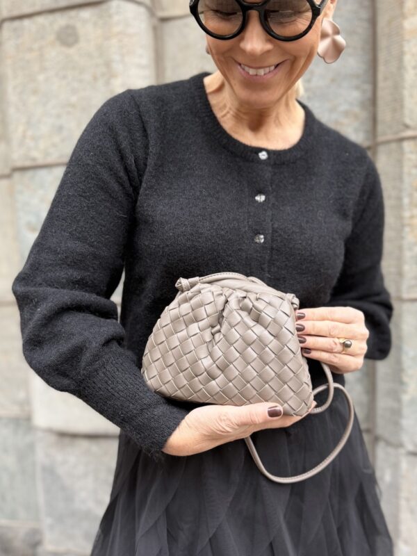 Dumbling punottu clutch; taupe