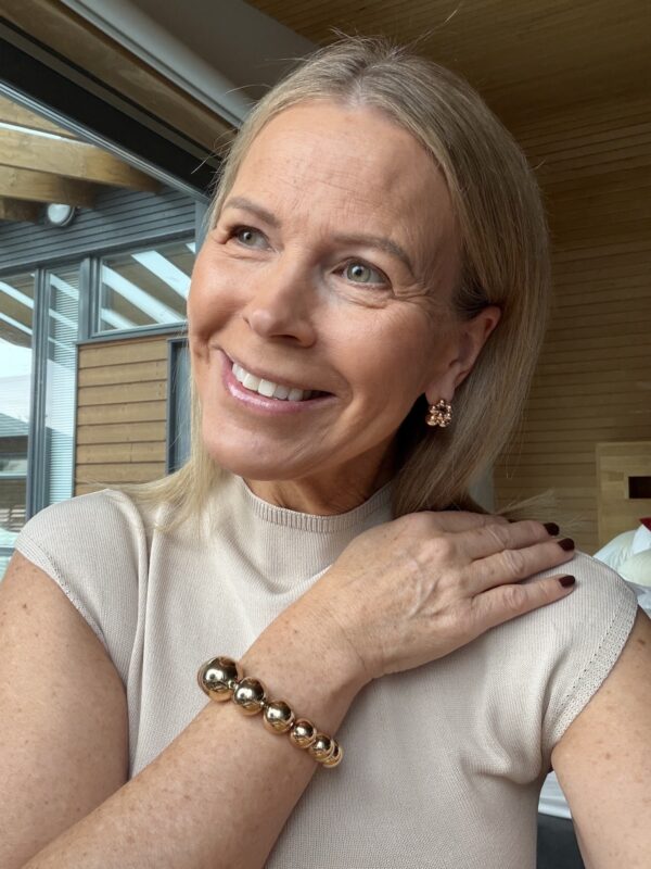 Bead käsikoru; kulta