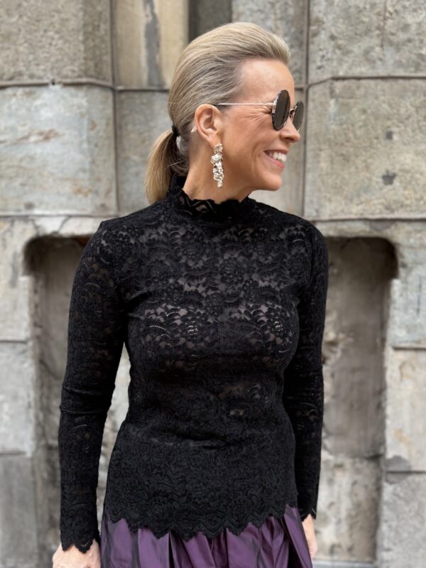 Sable pitsipoolo; musta