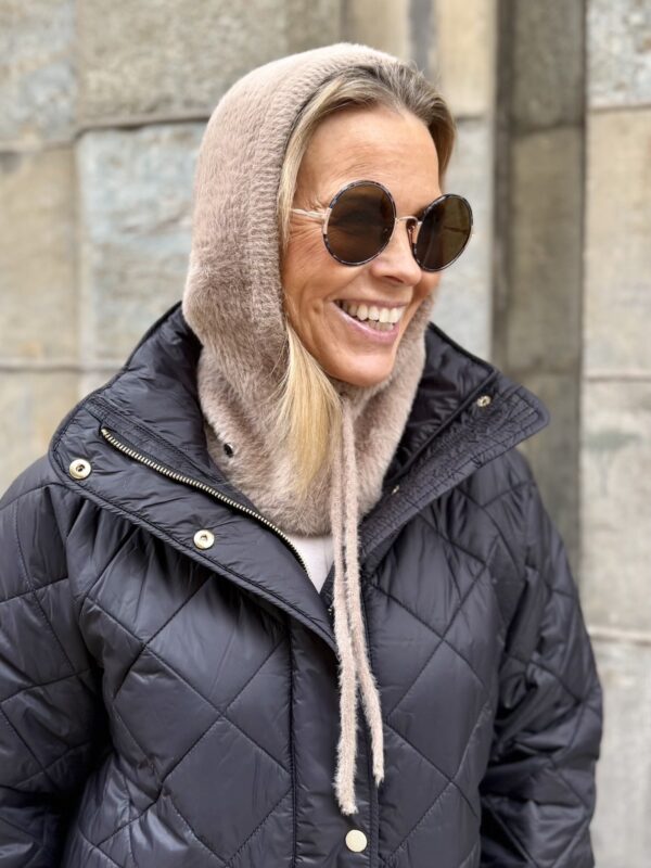 Lövenich pörröhuppu; beige