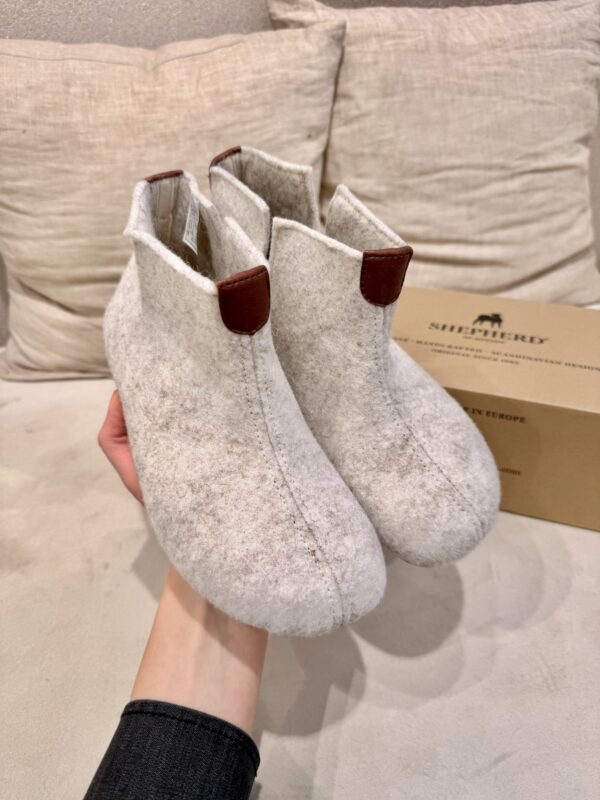 Ester huopatossut; beige