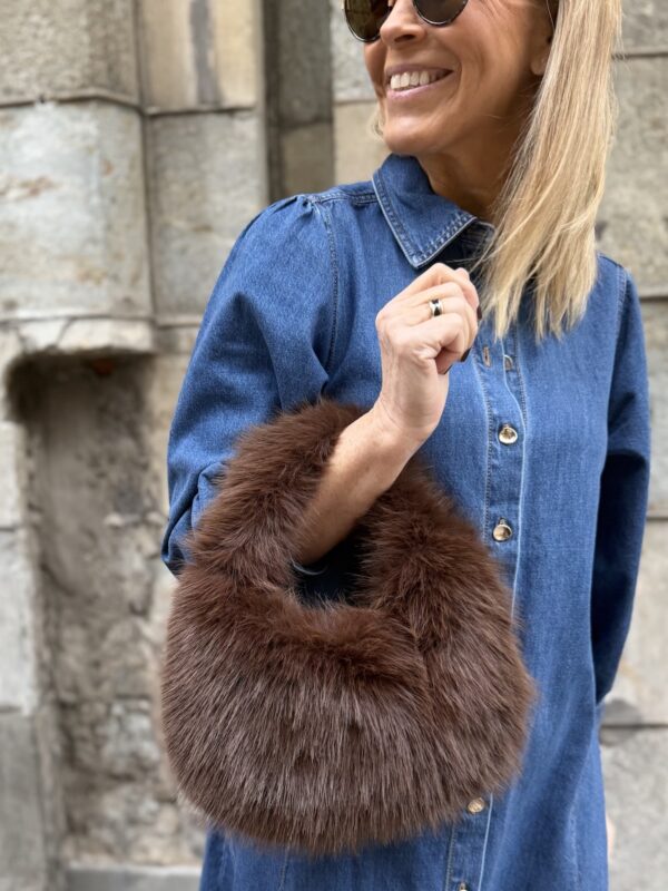 Anais tekoturkislaukku; ruskea