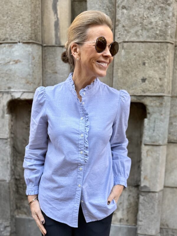 Glessia fyrrykauluksellinen paita; vaaleansininen melerattu