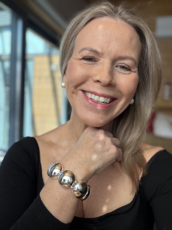 Big elastic käsikoru; hopea