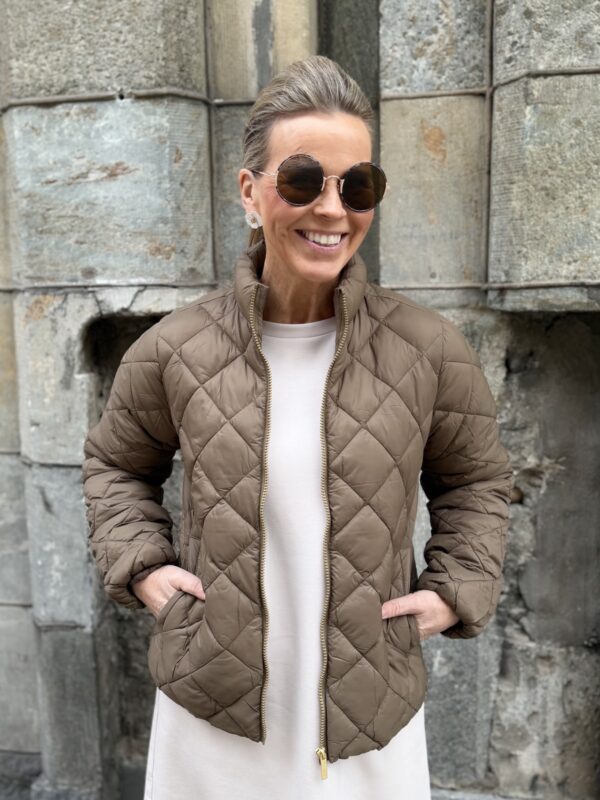 Olia tikkitakki; siitake