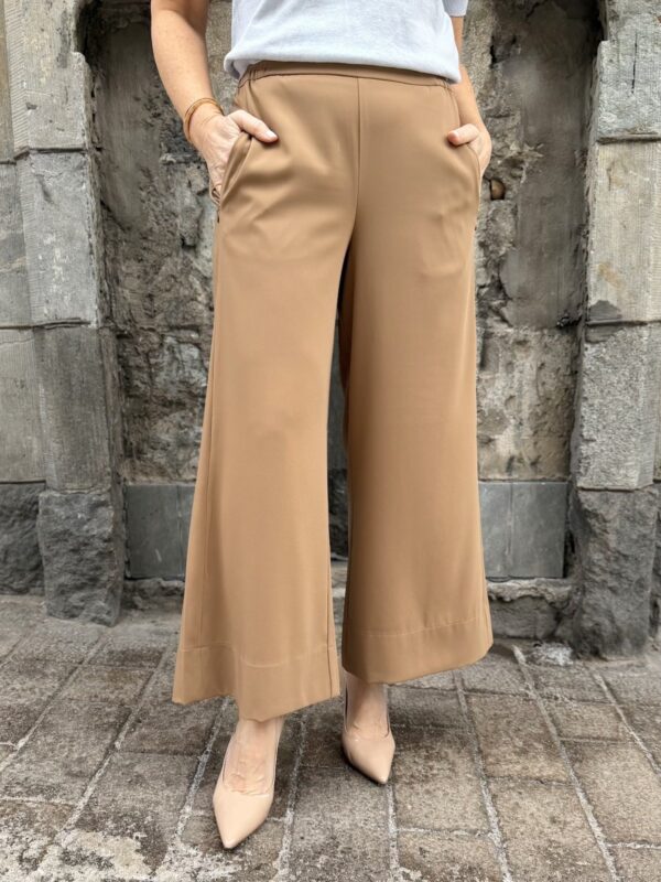 Coralie vajaamittaiset housut; vaalea konjakki