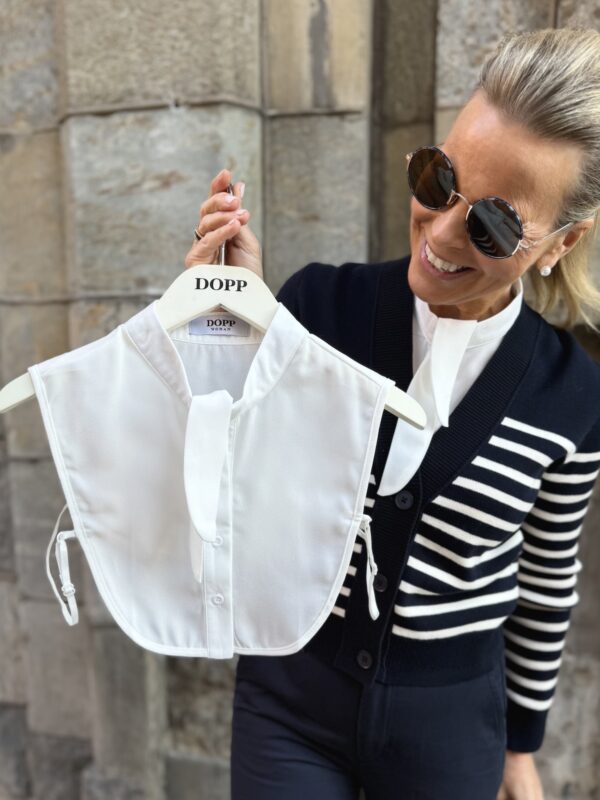 Irtokaulus nauhoilla; valkoinen