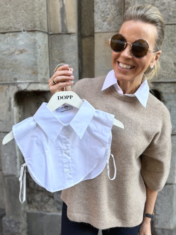 Irtokaulus klassisella kauluksella; valkoinen