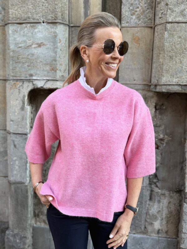 Guni lyhythihainen neule; pinkki