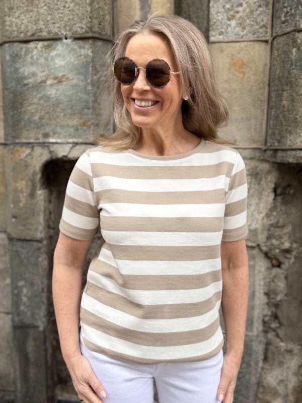 Halia lyhythihainen paita; beige raita