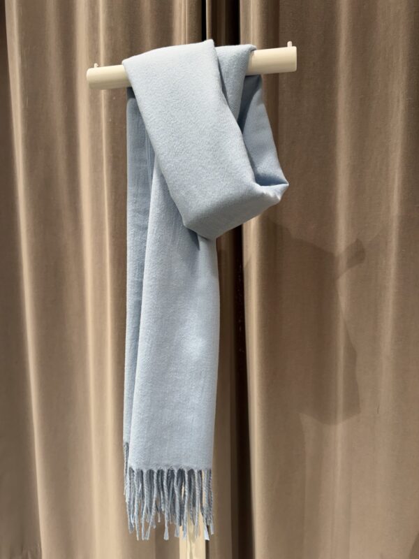 Pipaluk Pasmina huivi; vaaleansininen