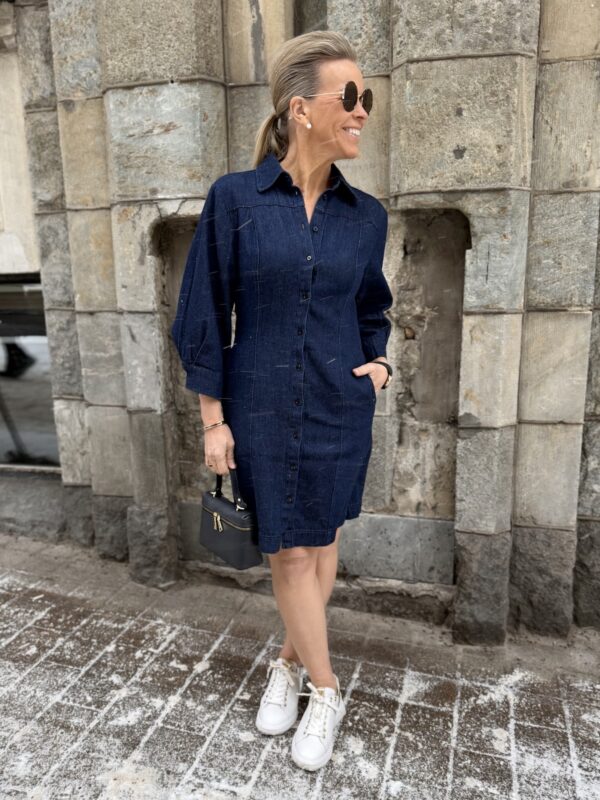 Chaman farkkumekko; tumma pesu