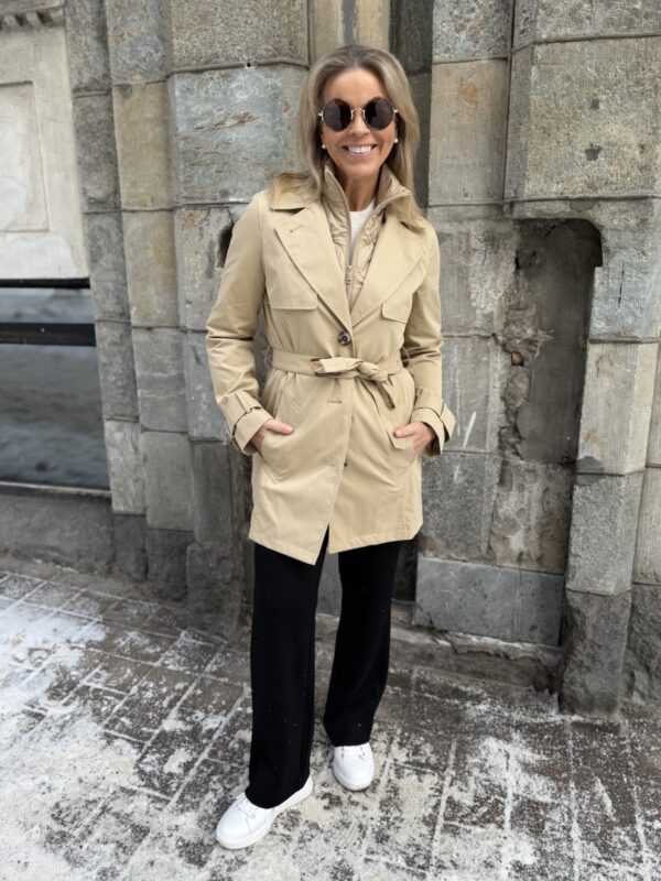 Chelsea trenssitakki toppakauluksella; kameli