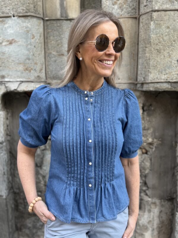 Alesia lyhythihainen farkkupaita; sininen