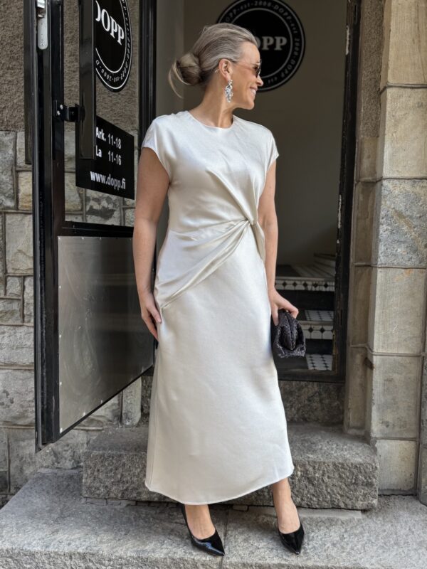 Zoro midimekko; shampanja