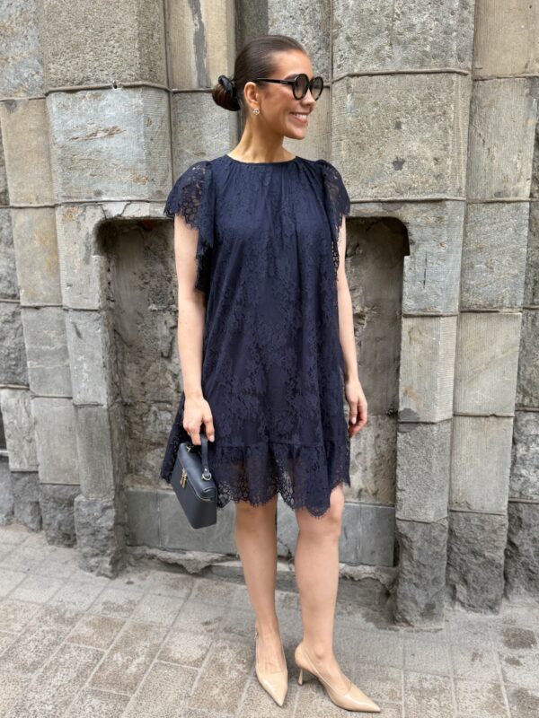 Amena pitsimekko; sininen