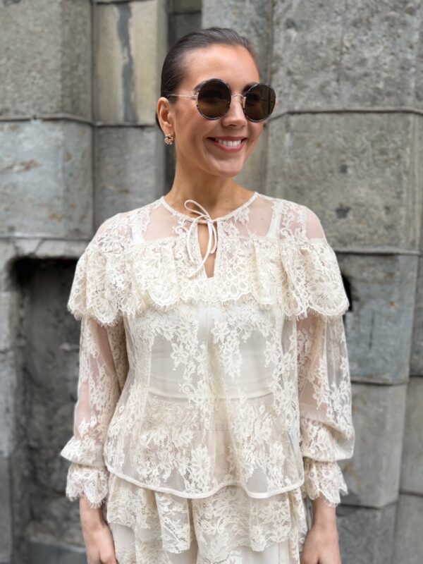 Amilie pitsipaita; oatmeal