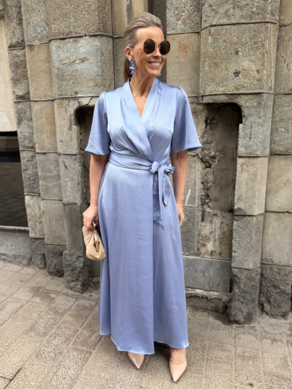 Sendra kietaisumekko; vaaleansininen