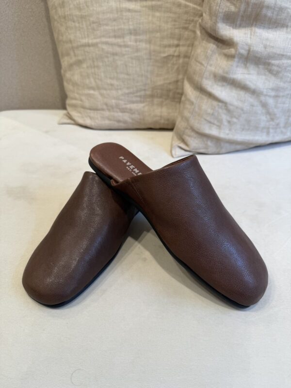 Gunilla pistokkaat; ruskea