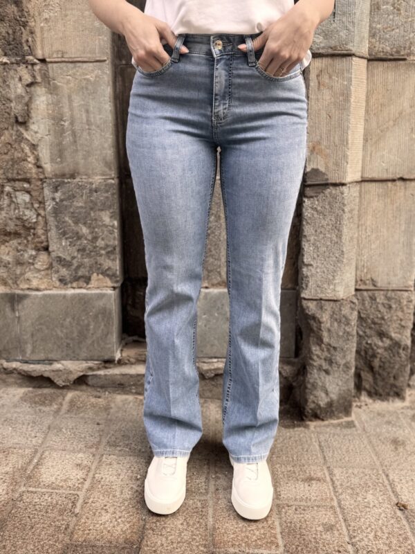 Laura bootcut farkut 30" ja 32"; vaaleansininen D464