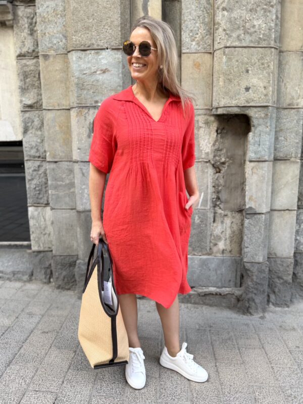 Ayla pellavamekko; poppy red