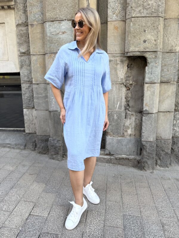 Ayla pellavamekko; vaaleansininen