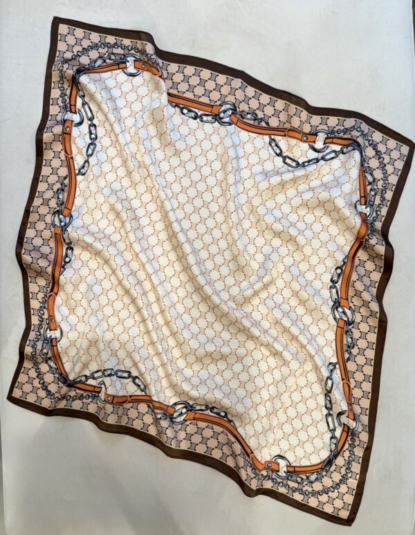 Silkkihuivi 70 x 70 cm; ruskea ketju