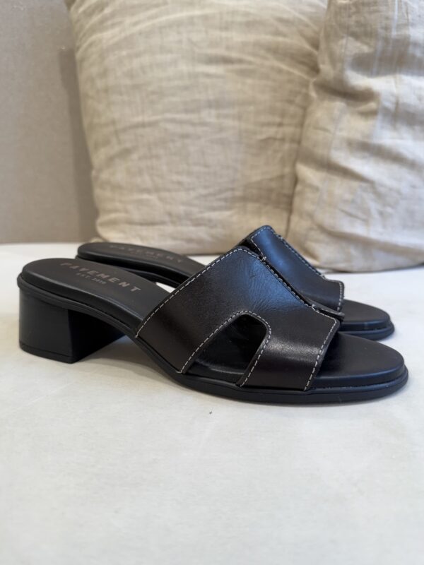 Pam heel sandaalit; musta