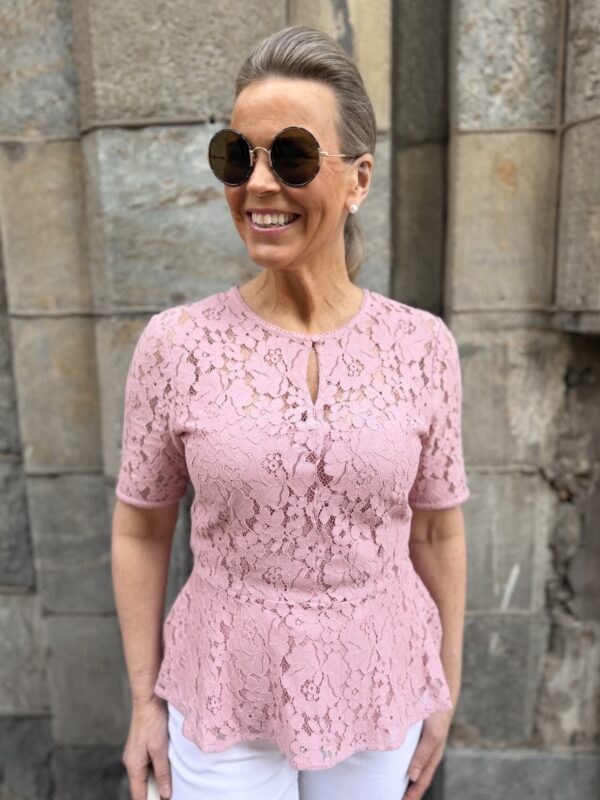 Bea pitsipaita; rosa