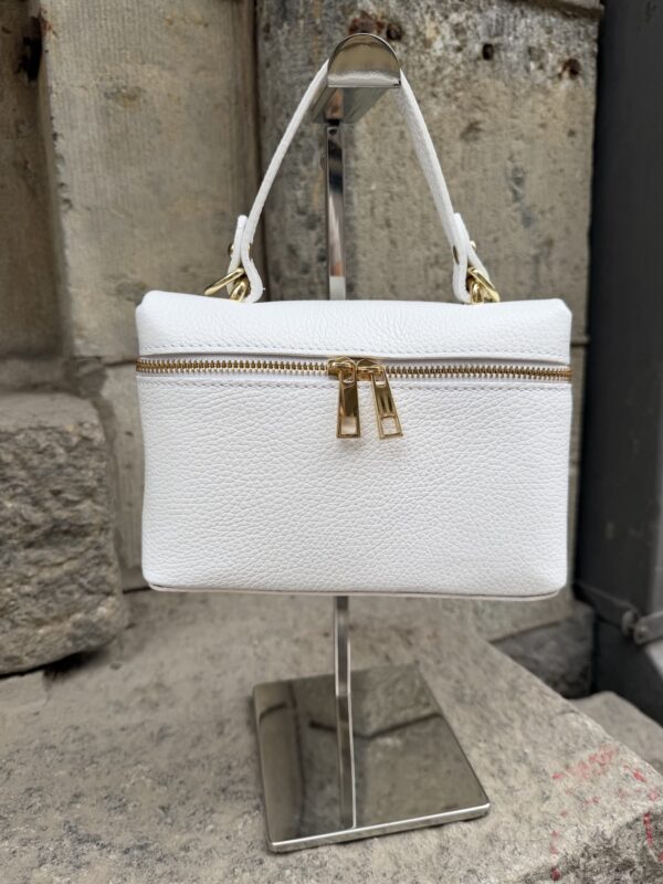 Hermina nahkalaukku; vitivalkoinen