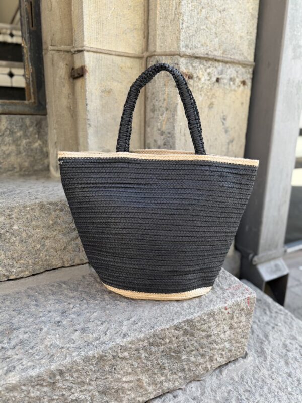 Bigge korikassi; musta