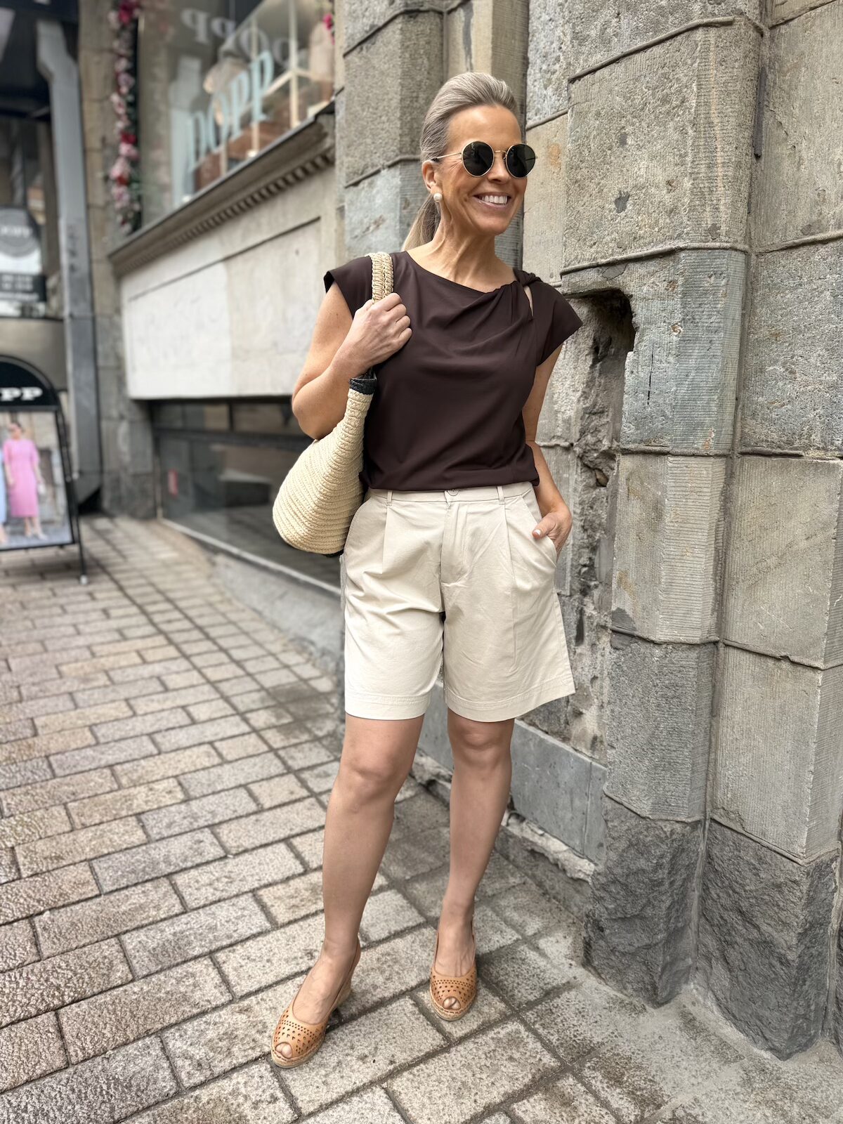Bonni shortsit; hiekka - Image 9