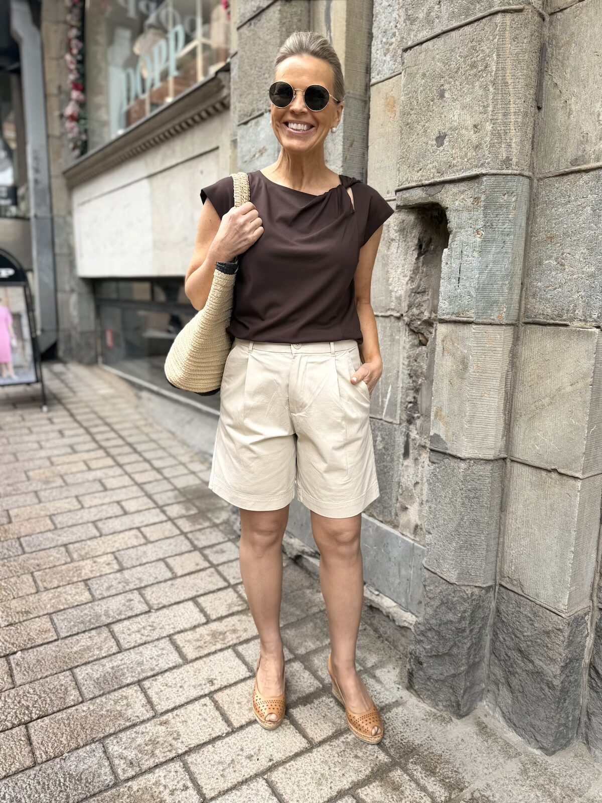Bonni shortsit; hiekka - Image 8