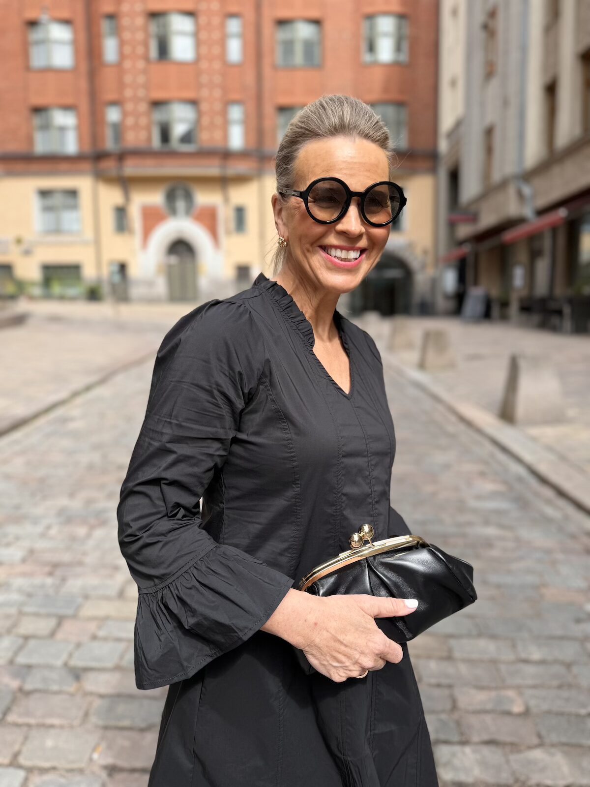 Daiva Antoinett mekko salsahihoilla; musta - Image 7