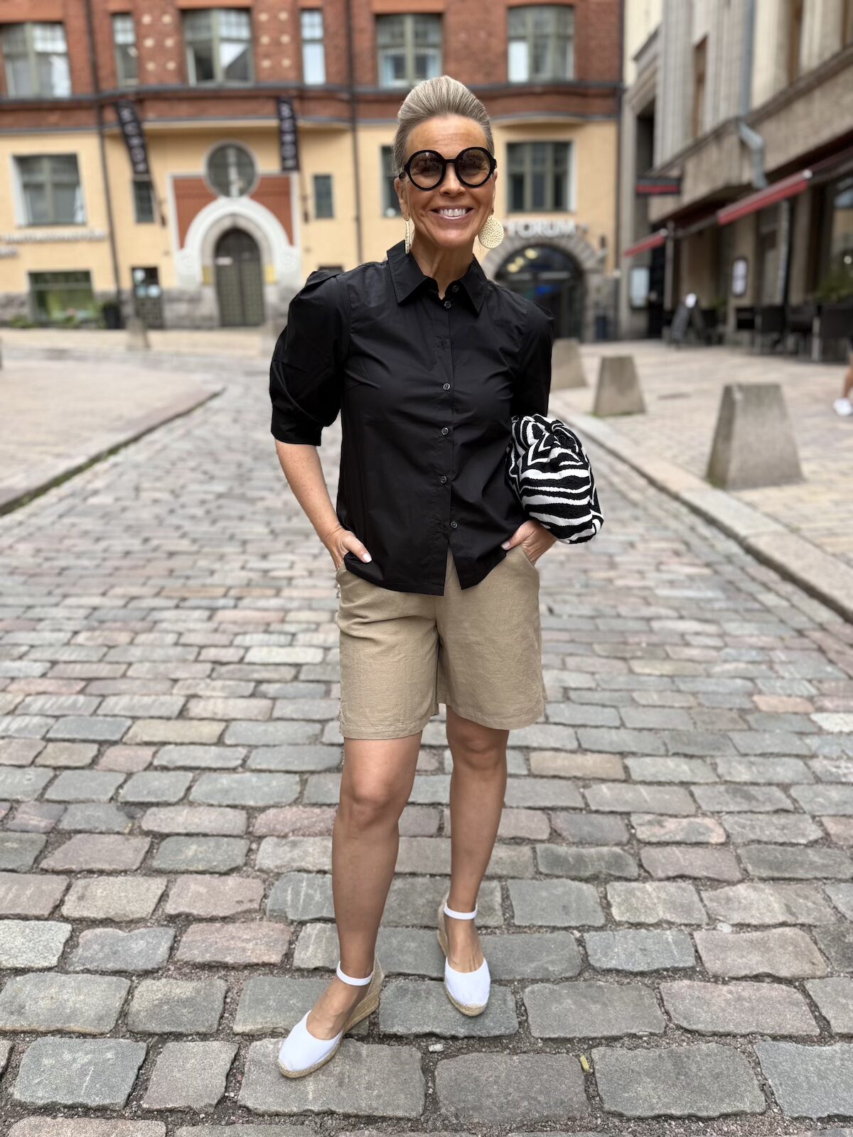 Gloria lyhythihainen paitapusero; musta - Image 6