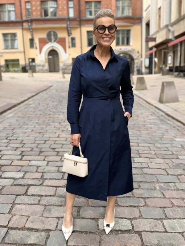 Elena kietaisumekko; tummansininen