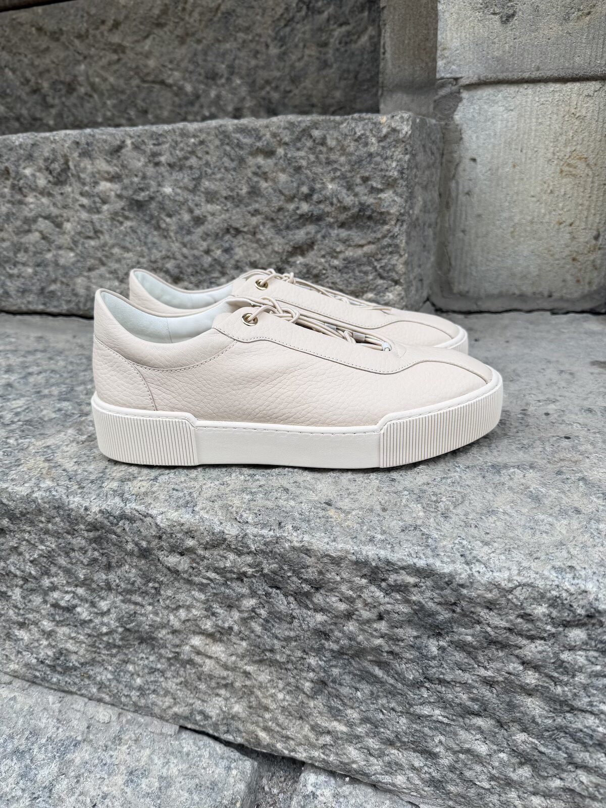 Pure tennarit joustavilla nauhoilla; beige - Image 2