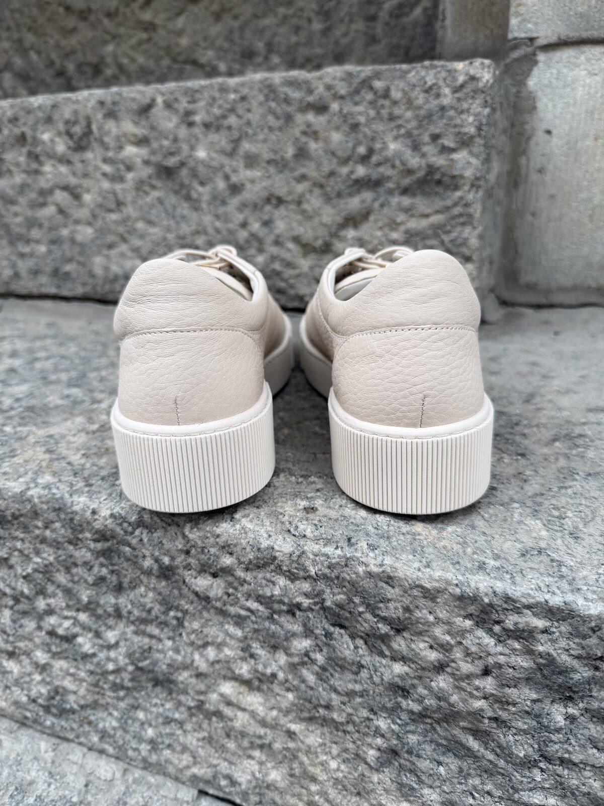 Pure tennarit joustavilla nauhoilla; beige - Image 4