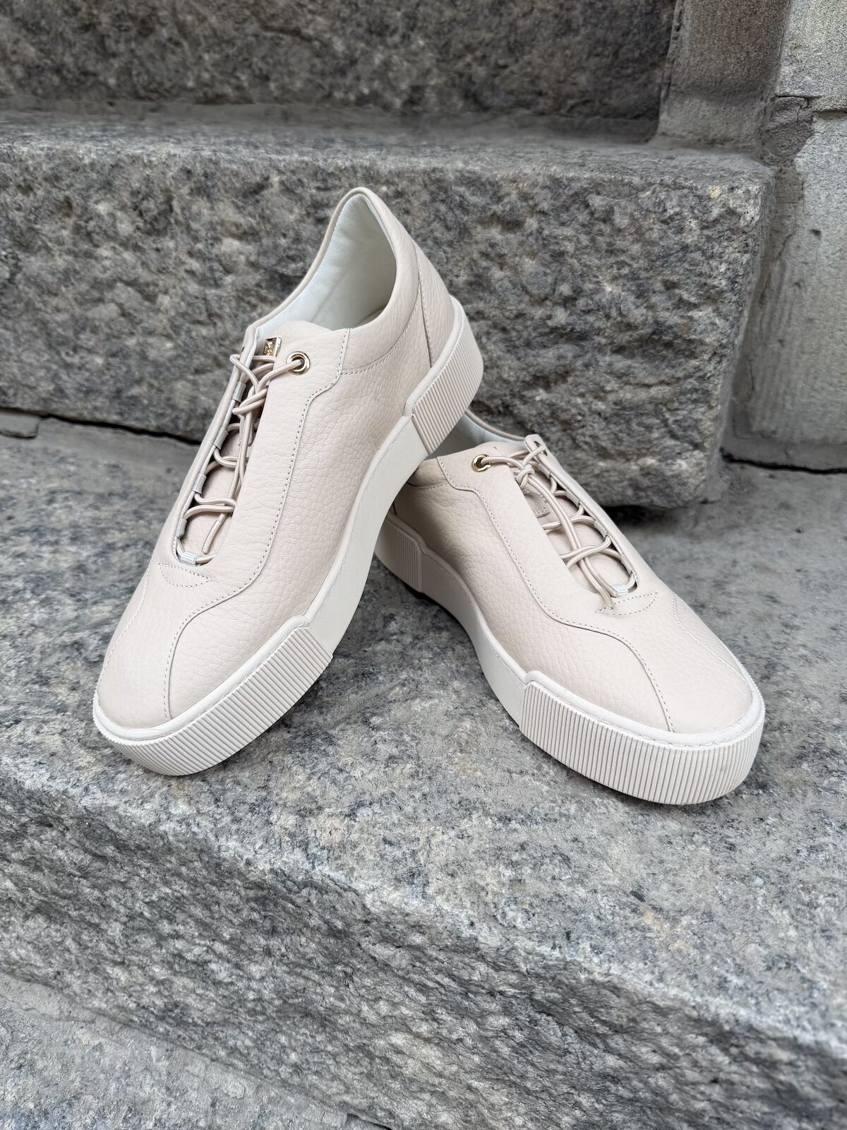 Pure tennarit joustavilla nauhoilla; beige - Image 6