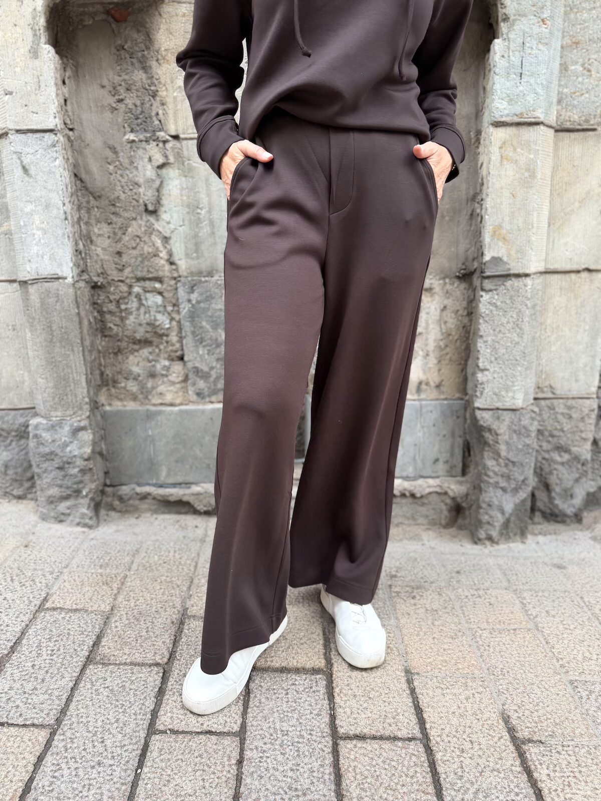 IW Gincette cropped housut; tummanruskea - Image 3
