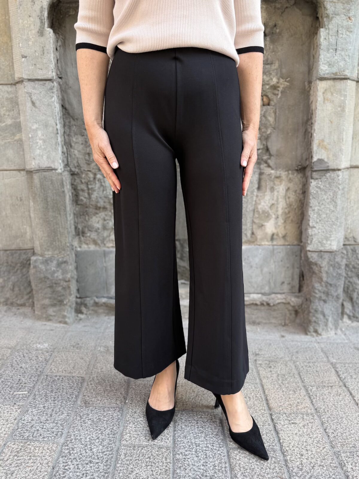 Ilissa culotte jerseyhousut; musta - Image 8