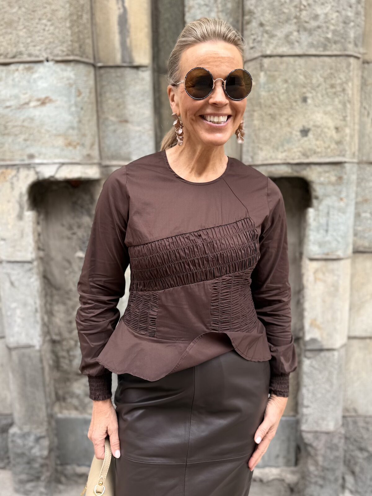 Ajda Antoinett paita; tummanruskea - Image 2