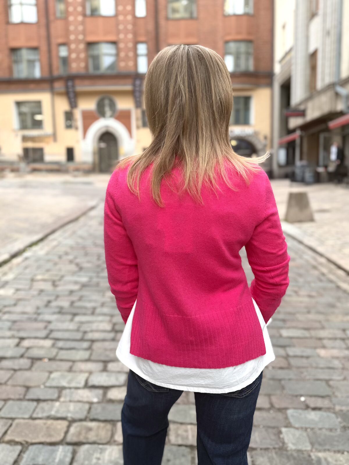 Taia Arrow neuletakki helmillä; pinkki - Image 5