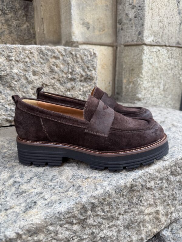 Isola loaferit; ruskea mokkanahka