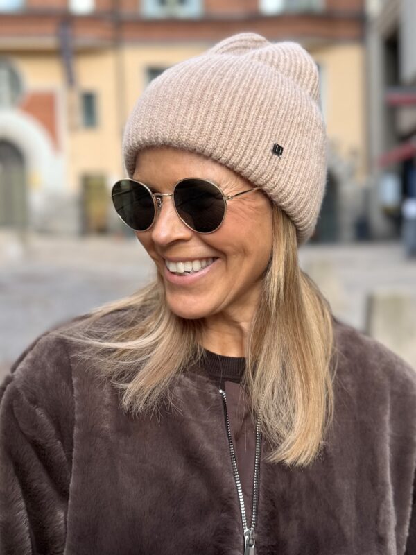 Halla pipo; lämmin beige