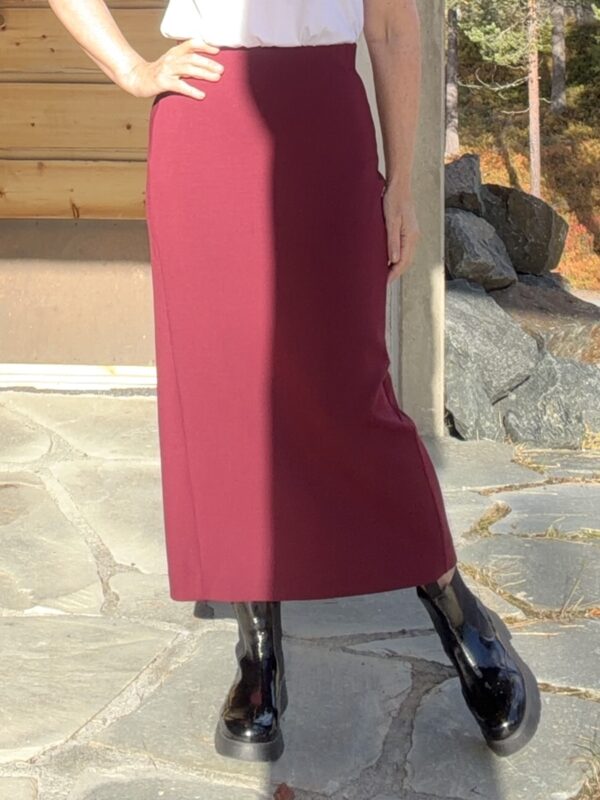 IW Aida midihame; burgundy