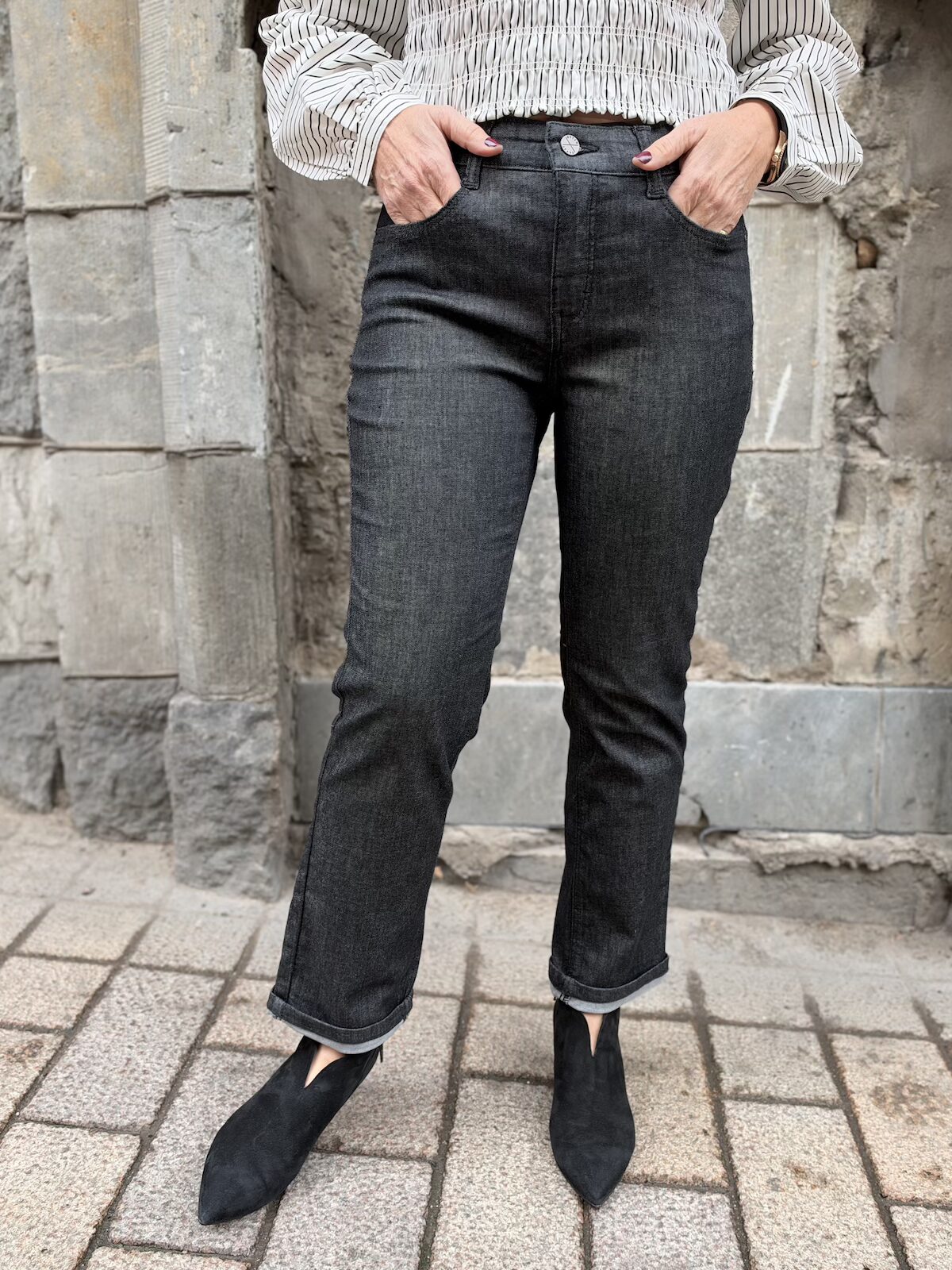 Dream cropped farkut 27"; musta rinsed D944 - Image 3