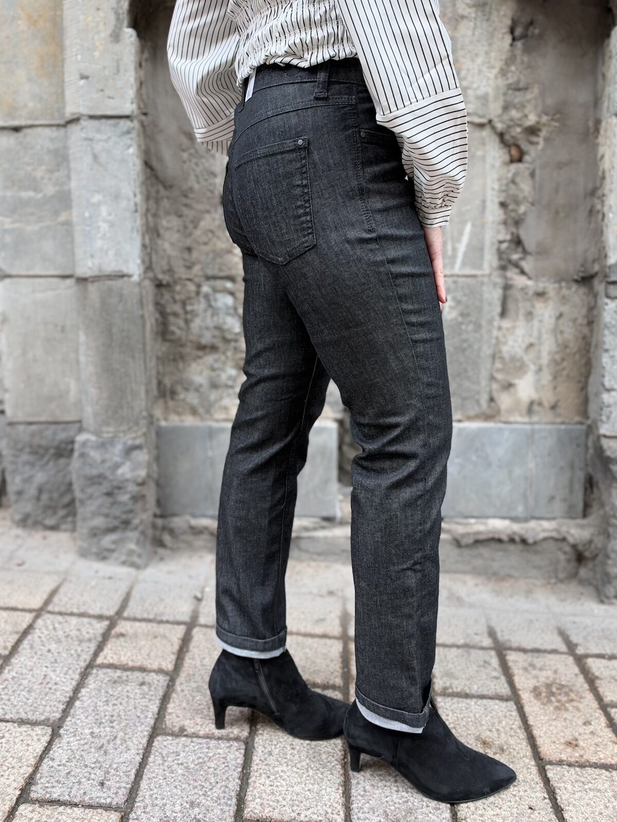 Dream cropped farkut 27"; musta rinsed D944 - Image 4