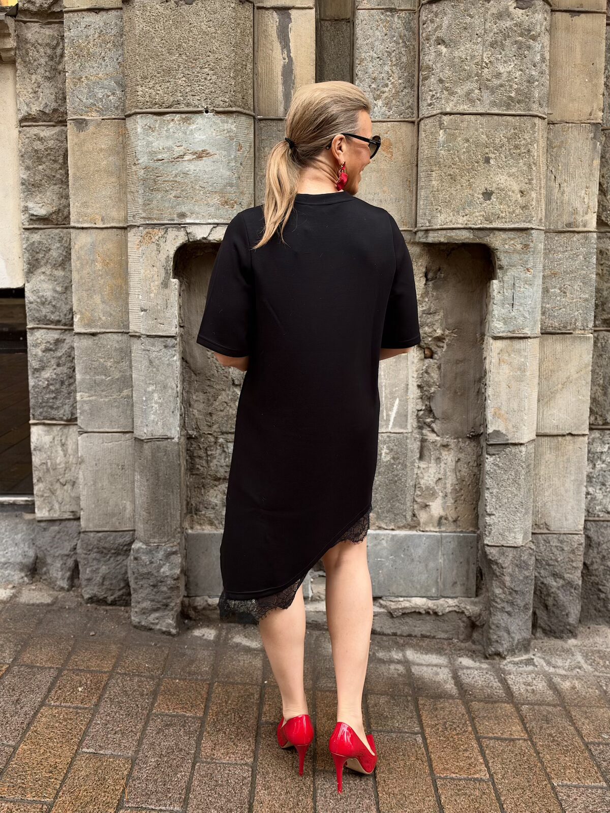 Cu Karla Chabrina mekko; musta - Image 6